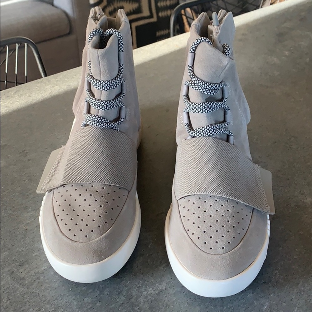 Adidas yeezy boost og light brown